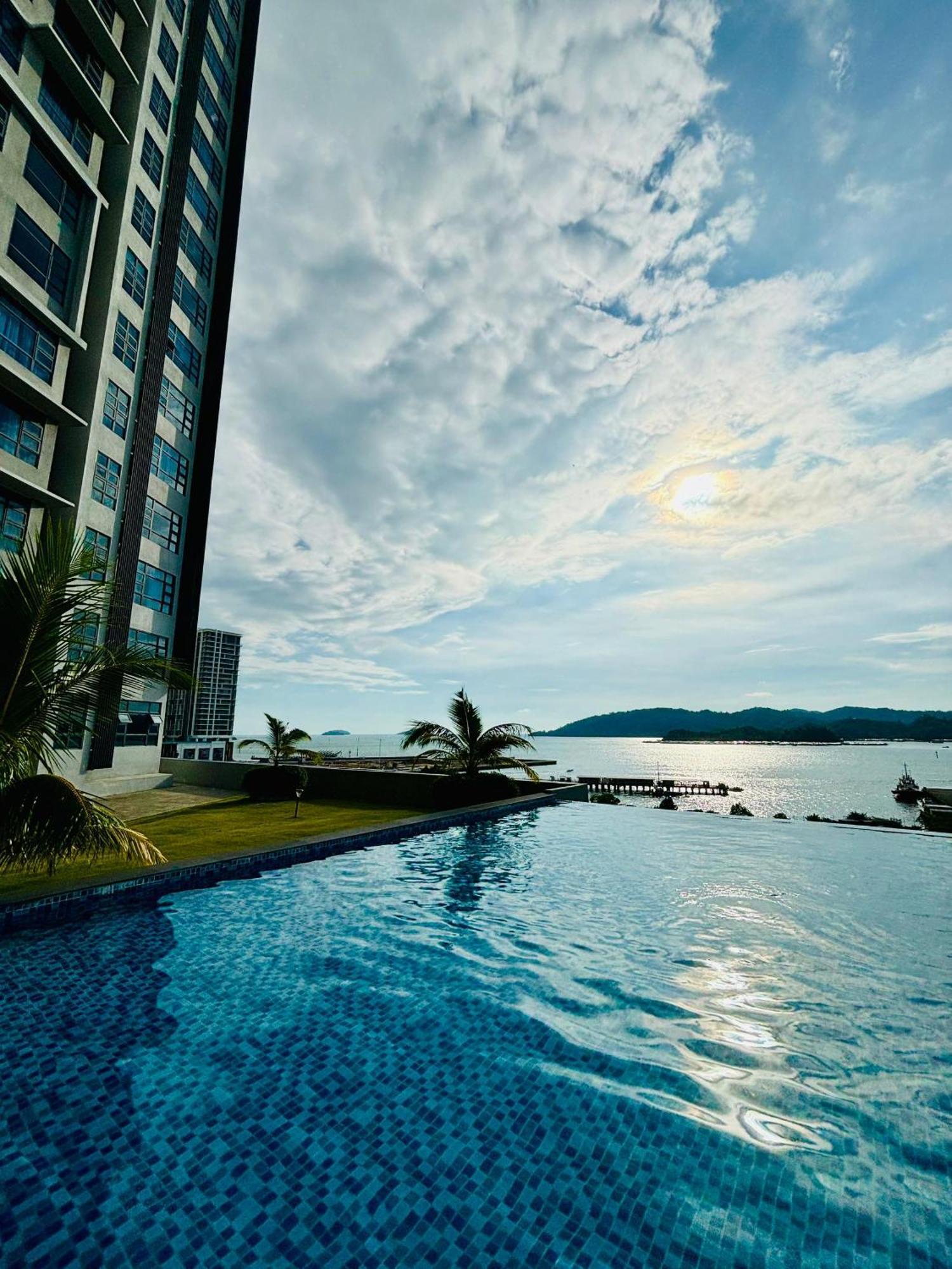 Nerv Jq T2 Corner Seaview Apartment